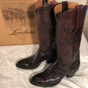 Lucchese Bordeaux Cowboy boots with exotic leather detail, Size 7